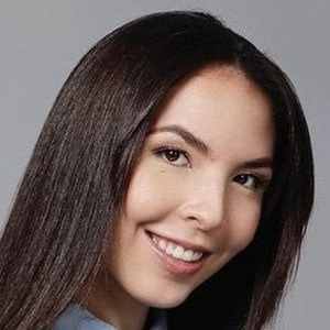 La Pereztroica - Family, Bio, Birthday, Family, Income & More