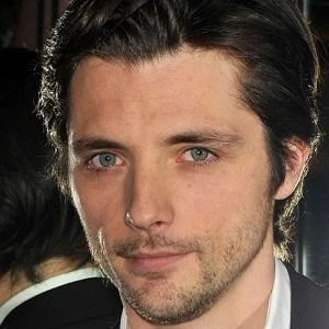 Raphael Personnaz Biography