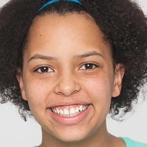 Emily Peters - Income, Birthday, Family, Bio, Networth & More