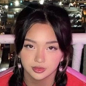 Mai Pham Biography