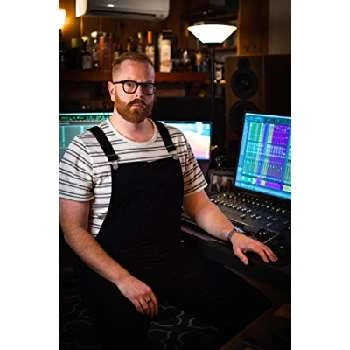 Phil McGowan - Family, Bio, Birthday, Family, Income & More