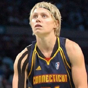 Erin Phillips Biography