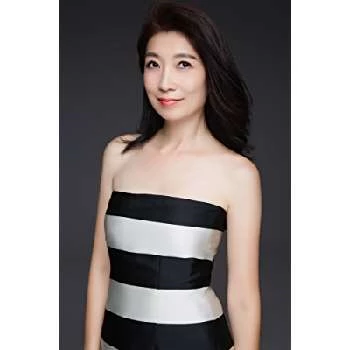 Phoebe Huang - Date Of Birth, Bio, Birthdate, Parents, Networth & More