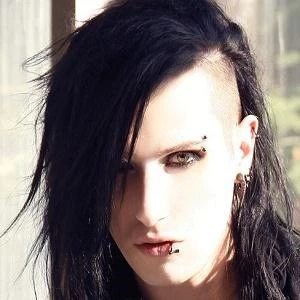 Yu Phoenix - Height, Bio, Wiki, Family, Birthplace, Networth & More