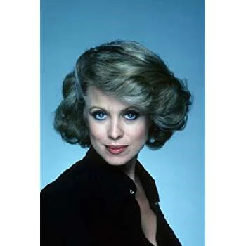 Phyllis Davis Biography