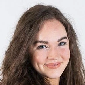 Alexa Pilling Biography