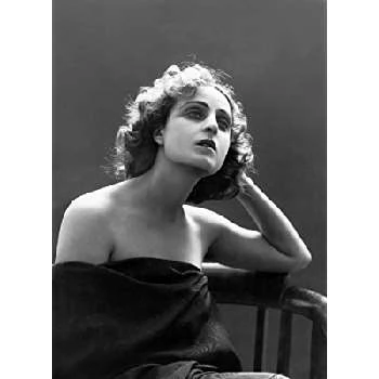 Pina Menichelli - Birthday, Bio, Wiki, Family, Networth & More