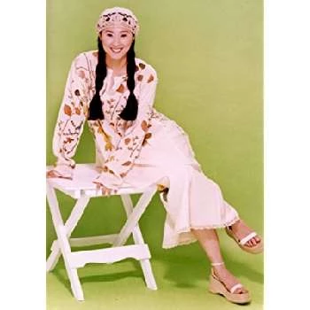 Ping-Ying Hou - Wiki, Bio, Birthdate, Networth, Family & More