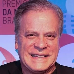 Chico Pinheiro - Income, Birthday, Family, Bio, Networth & More