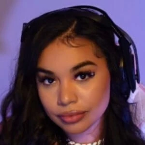 pinksakura Biography