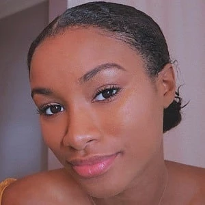 Leesie Pinto - Networth, Biography, Birthdate, Family & More