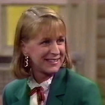 Pippa Pearthree - Wiki, Bio, Networth, Birthdate, Family & More