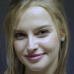 Karolina Pisarek Biography