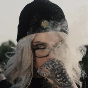 Nikki Kaelar Biography