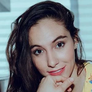 Alessia Pizarro - Wiki, Bio, Birthdate, Networth, Family & More