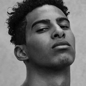 Playboy Welvyy - Wiki, Bio, Networth, Birthdate, Family & More