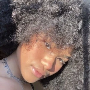 Nina Polaris - Age, Height, Birthdate, Family, Wiki & More