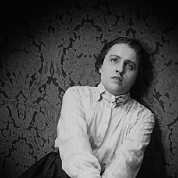 Polina Piekowskaja - Age, Bio, Birthdate, Family, Networth & More