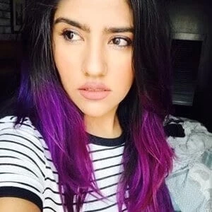 Karen Polinesia Biography