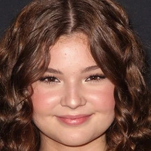 Sophie Pollono - Family, Bio, Birthday, Family, Income & More