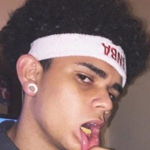 Luis Ponce - Birthplace, Bio, Wiki, Birthday, Family, Networth & More