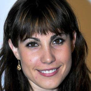 Carly Pope - Biography, Birthday, Wiki, Family, Networth & More
