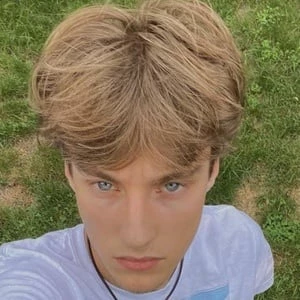 Nate Poshkus Biography