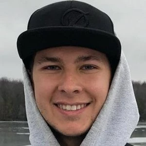 Mike Potochney - Family, Bio, Birthday, Family, Income & More