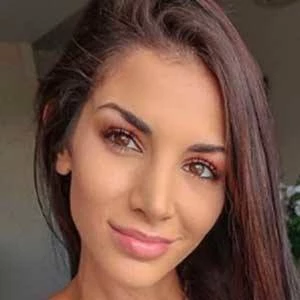 Libby Powell Biography