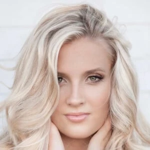 Emily Pratt - Birthdate, Age, Family, Bio, Networth & More