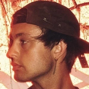 Andrew Pressley - Family, Bio, Birthday, Family, Income & More