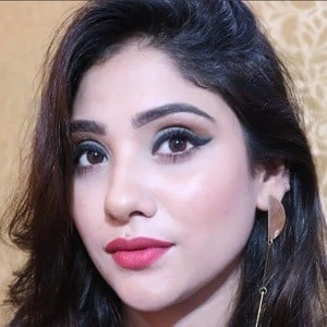 Saima Qadri - Age, Bio, Birthdate, Family, Networth & More