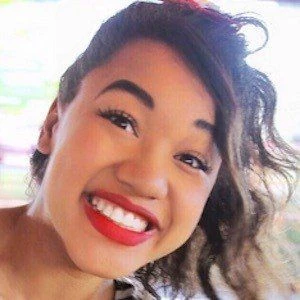 Courtney Quinn Biography