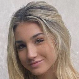 Rihanna Quinn - Age, WIki, Birthday, Family, Networth & More