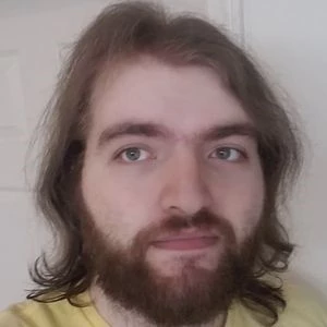 Quinton Reviews Biography