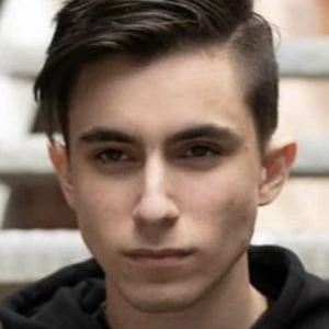 Radius - Birthplace, Bio, Wiki, Birthday, Family, Networth & More