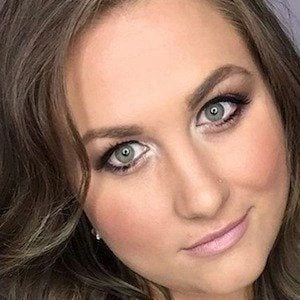 Kendall Rae Biography
