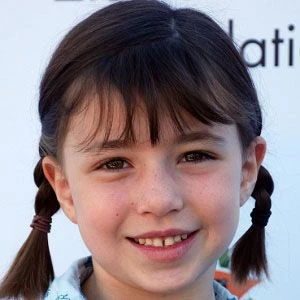 Savannah Paige Rae Biography