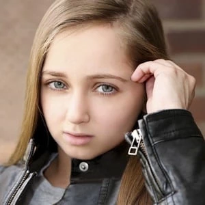 Shauna Rae Biography