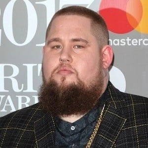 Rag'n'Bone Man - Height, Bio, Wiki, Family, Birthplace, Networth & More