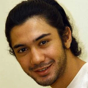 Reza Rahadian Biography