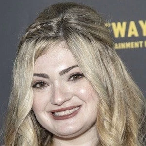 Alexis Raich Biography