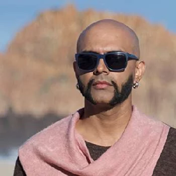 Rajiv Lakshman Biography