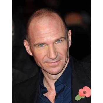 Ralph Fiennes Biography