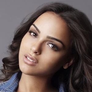 Lisa Ramos Biography