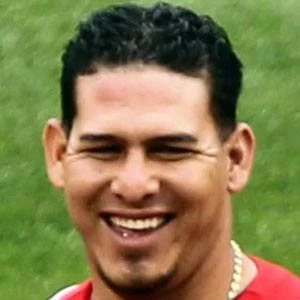 Wilson Ramos - Birthday, Bio, Wiki, Family, Networth & More