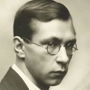 Mart Raud - Parents, Networth, Bio, Birthdate, Family Wiki & More