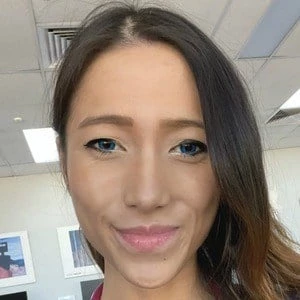 Sarah Rav - Age, Height, Birthdate, Family, Wiki & More