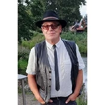 Ray Nottenkämper - Age, Bio, Birthdate, Family, Networth & More