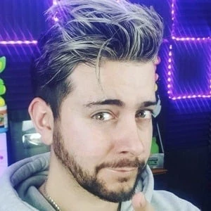Razzbowski - Age, Bio, Career, Family, Wiki, Networth & More